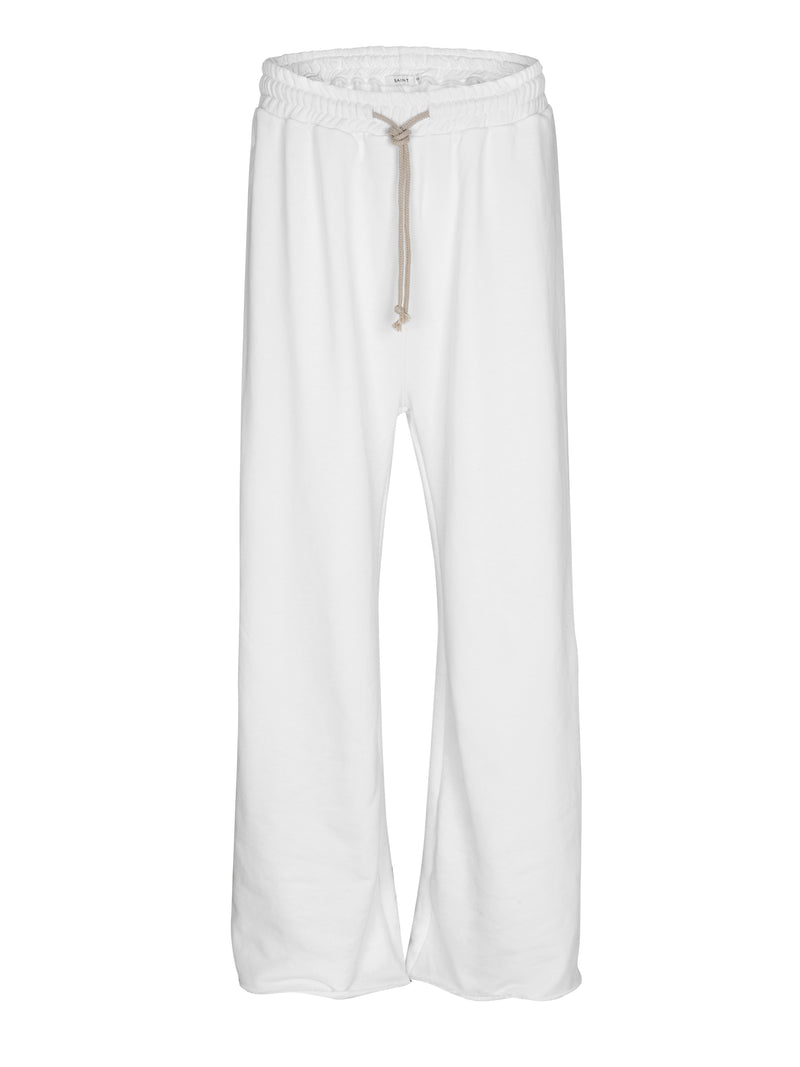 The wide lag sweatpants