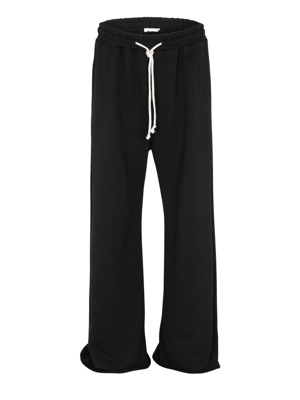 The wide lag sweatpants