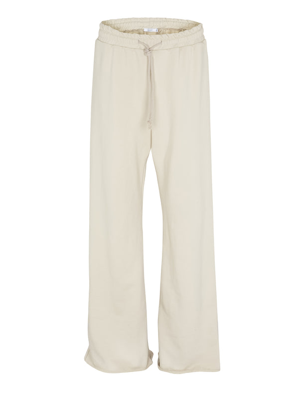 The wide lag sweatpants